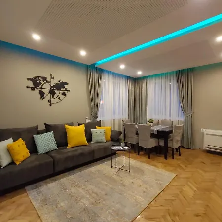 Fancy Downtown Flat