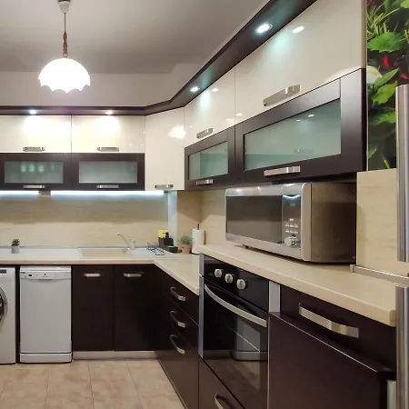 Fancy Downtown Flat * Varna